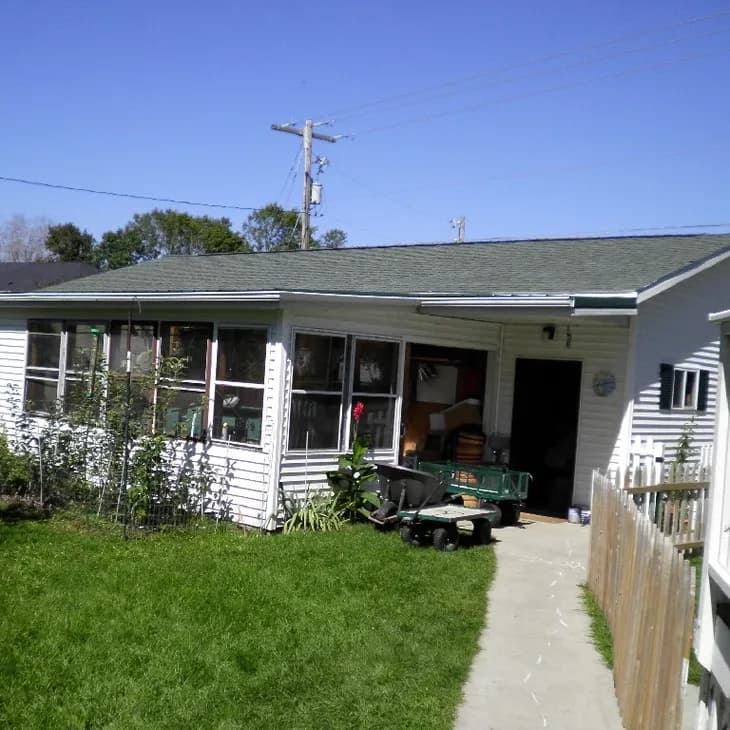 Pigeon River Orchard shed